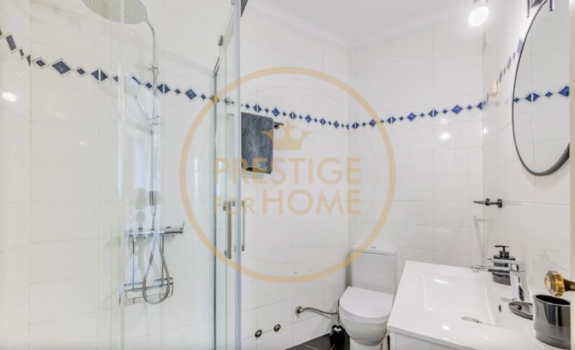 Moradia T4 para Arrendamento em Guia Foto 21