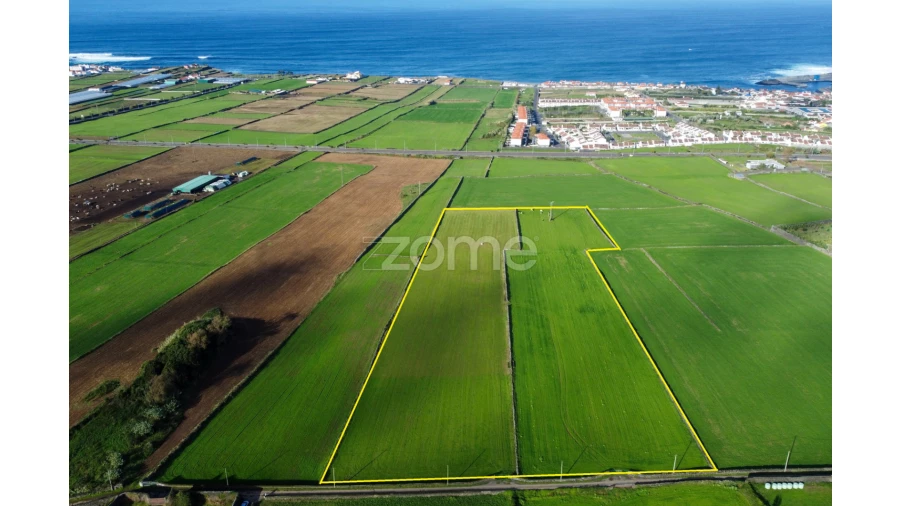 Terreno para Venda em Rabo de Peixe