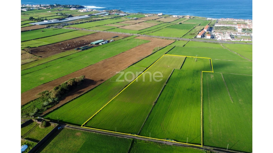 Terreno para Venda em Rabo de Peixe Foto 7