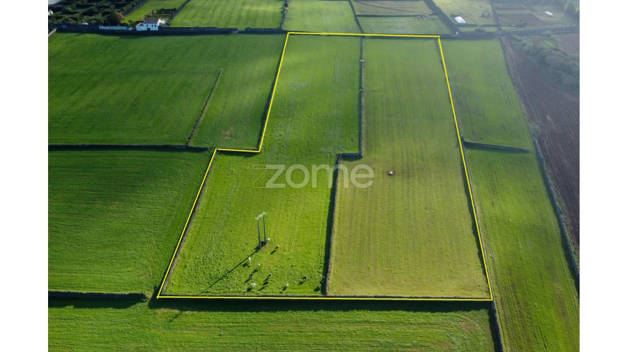 Terreno para Venda em Rabo de Peixe Foto 9