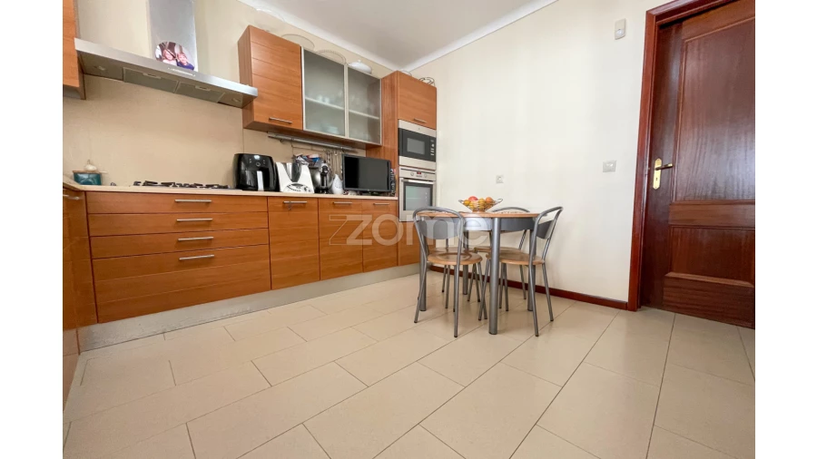 Moradia T4 para Venda em Relva Foto 10