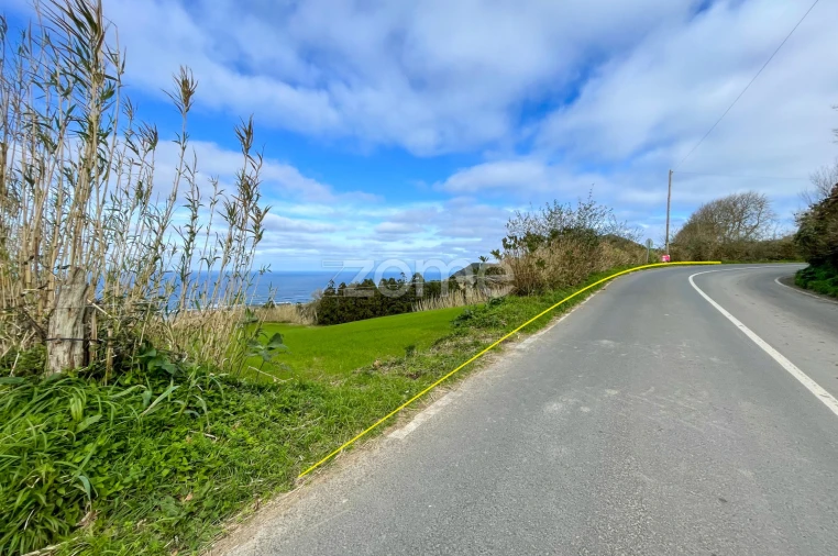 Terreno para Venda em Mosteiros Foto 1