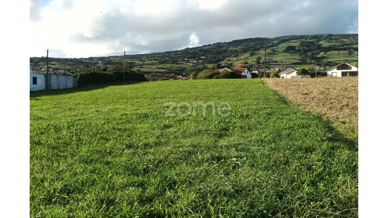Terreno para Venda em Feteira Foto 3