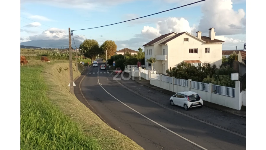 Terreno para Venda em Feteira
