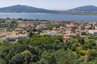Terreno para Venda em Seixas