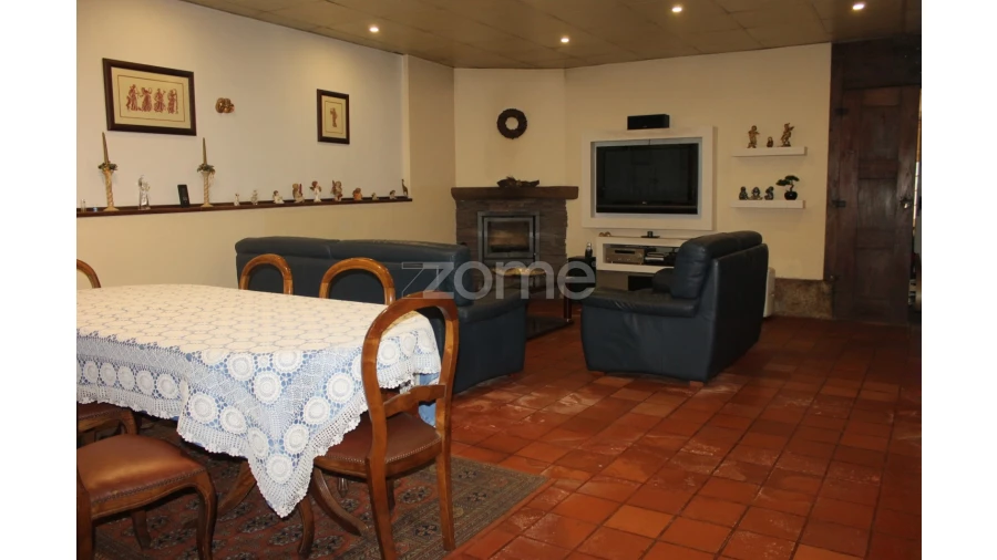 Prédio para Venda em Braga (Maximinos, Sé e Cividade) Foto 6