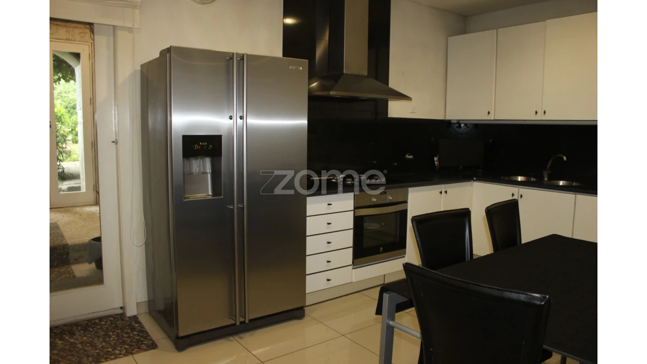 Prédio para Venda em Braga (Maximinos, Sé e Cividade) Foto 3