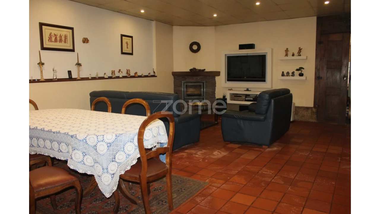 Prédio para Venda em Braga (Maximinos, Sé e Cividade) Foto 6