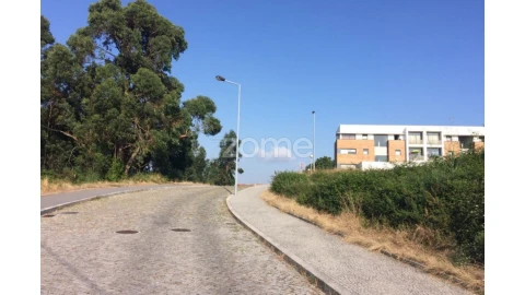 Terreno para Venda em Pedrouços