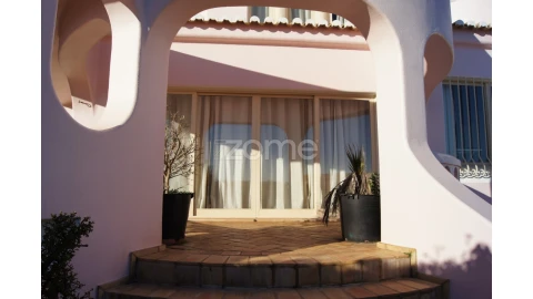 Moradia T4 para Venda em Albufeira e Olhos de Água