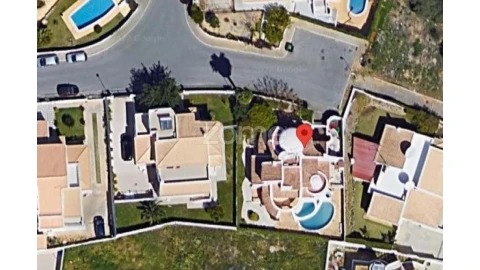 Moradia T4 para Venda em Albufeira e Olhos de Água
