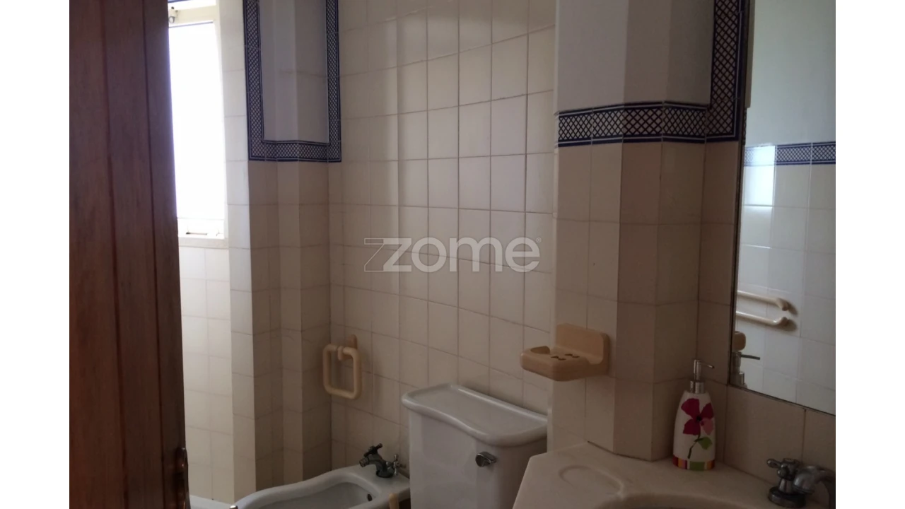 Moradia T4 para Venda em Albufeira e Olhos de Água Foto 26