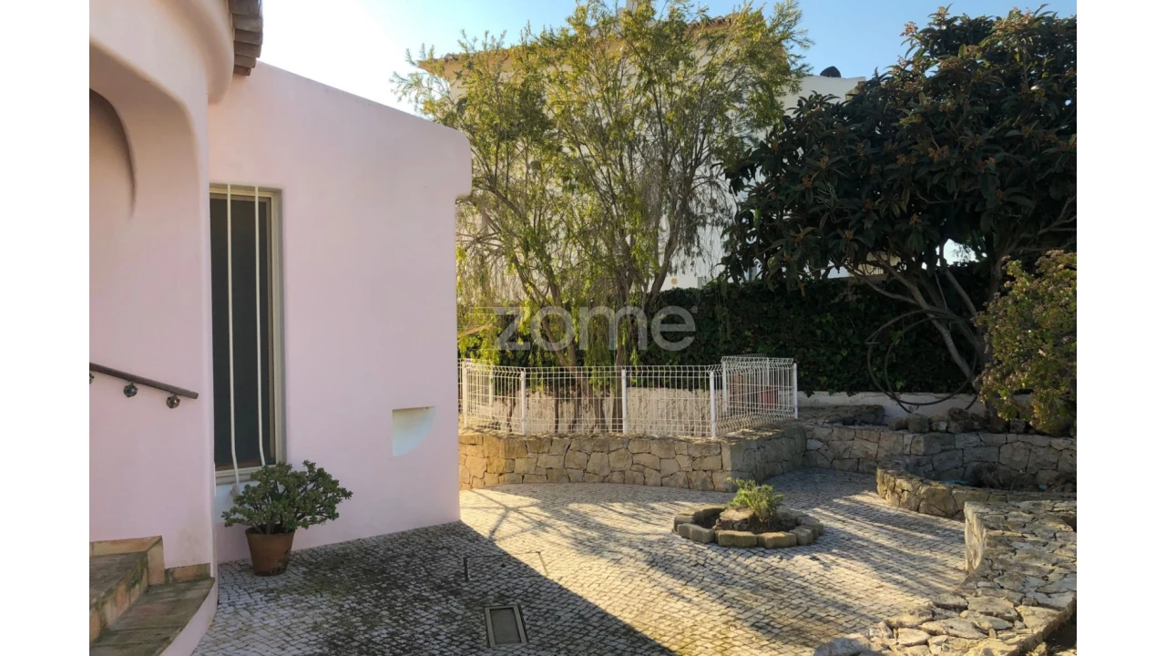 Moradia T4 para Venda em Albufeira e Olhos de Água Foto 38