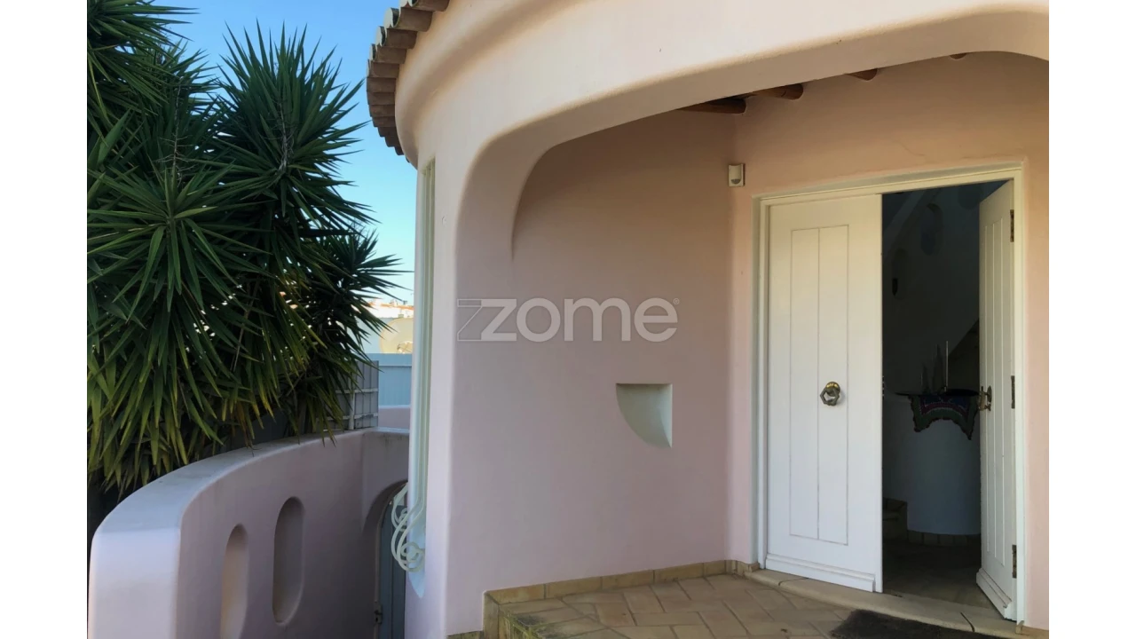 Moradia T4 para Venda em Albufeira e Olhos de Água Foto 39
