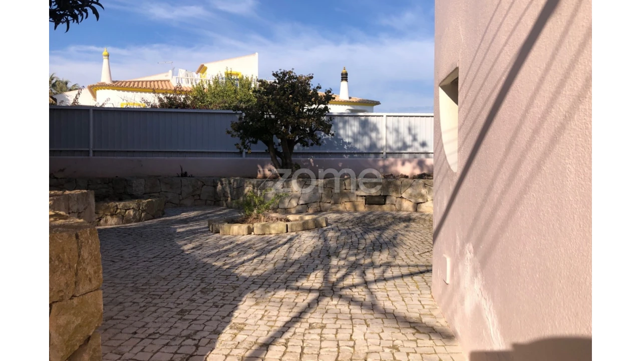 Moradia T4 para Venda em Albufeira e Olhos de Água Foto 42