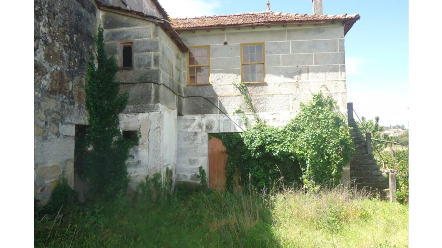 Moradia T4 para Venda em Tarouquela Foto 5