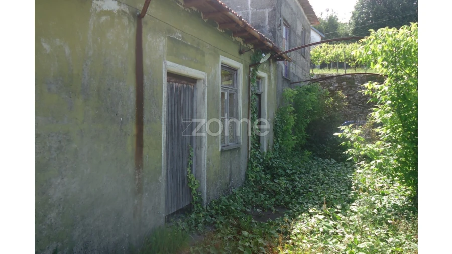 Moradia T4 para Venda em Tarouquela Foto 4