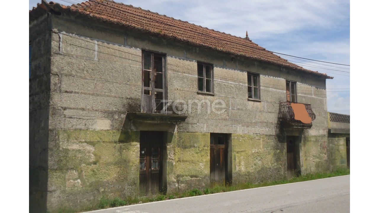 Moradia T4 para Venda em Tarouquela Foto 2