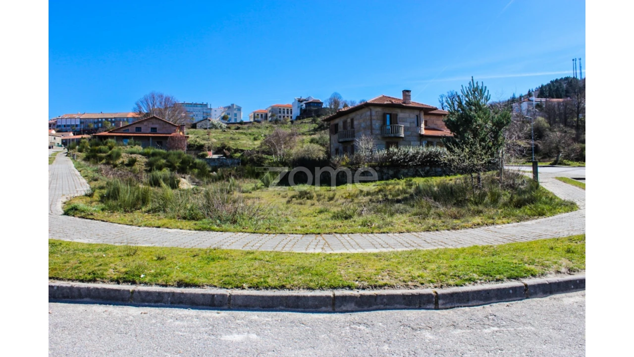Terreno para Venda em Montalegre e Padroso Foto 3