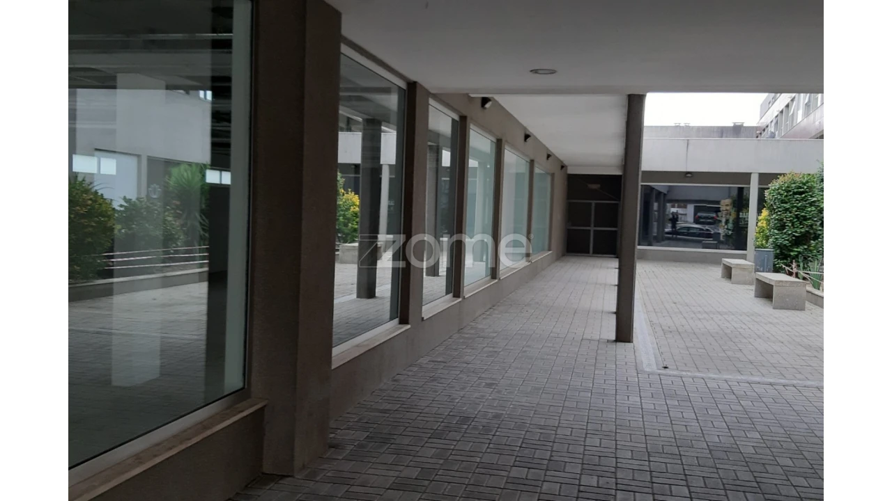 Negócio para Venda em Vila das Aves Foto 2