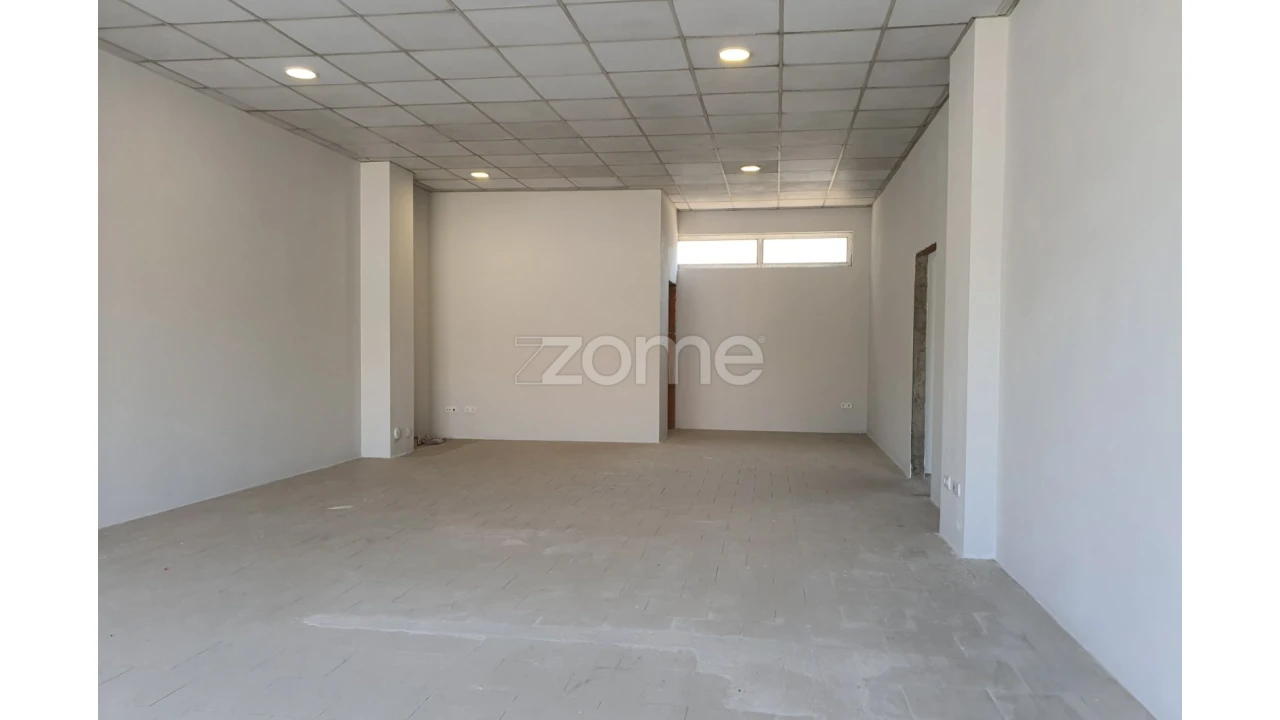 Negócio para Venda em Vila das Aves Foto 13