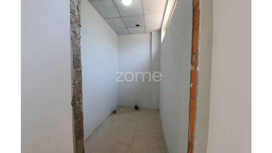 Negócio para Venda em Vila das Aves Foto 14