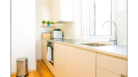 Apartamento T3 para Venda em Cedofeita, Santo Ildefonso, Sé, Miragaia, São Nicolau e Vitória