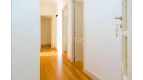 Apartamento T3 para Venda em Cedofeita, Santo Ildefonso, Sé, Miragaia, São Nicolau e Vitória
