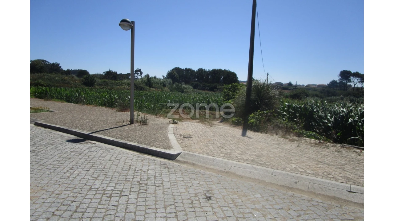 Terreno para Venda em Vila Chã Foto 7