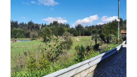 Terreno para Venda em Canelas
