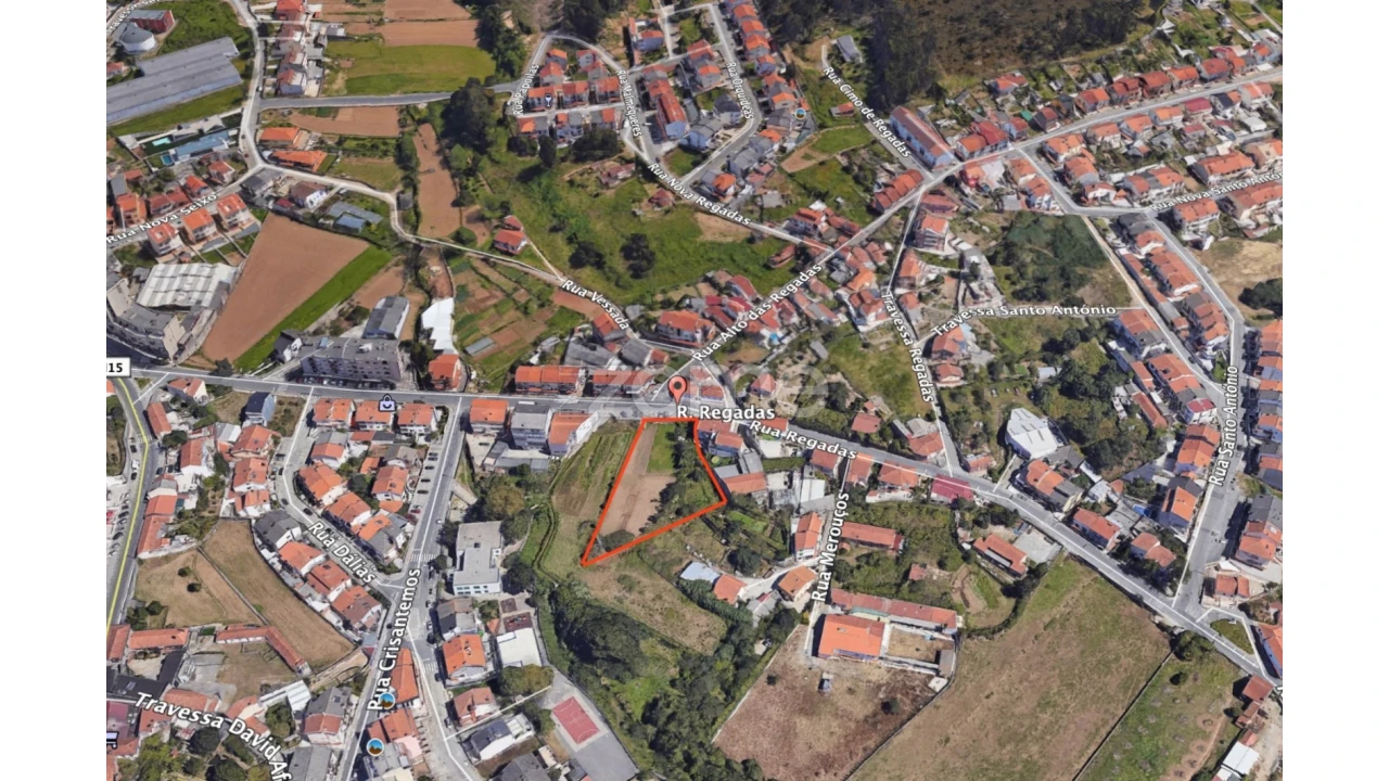 Terreno para Venda em Fânzeres e São Pedro da Cova Foto 6