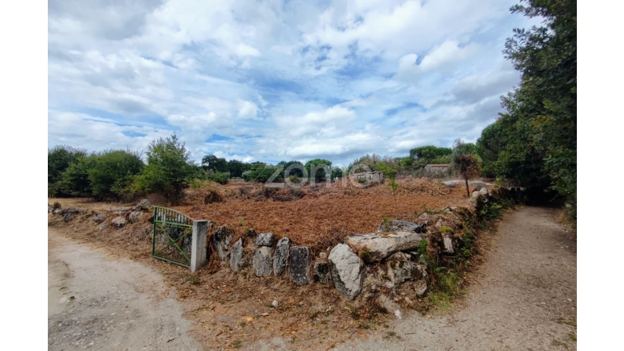 Terreno para Venda em Cabanas de Viriato Foto 3