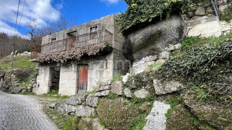Moradia T7 para Venda em Ansiães