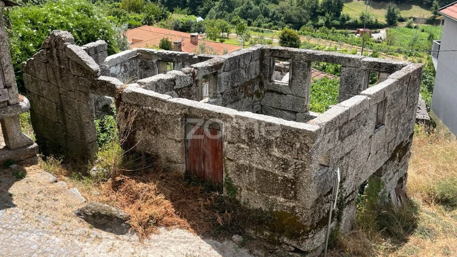 Moradia T7 para Venda em Ansiães