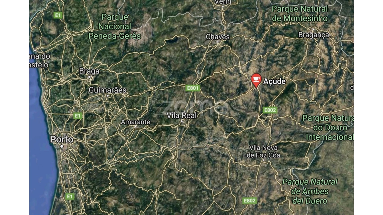 Terreno para Venda em Mirandela Foto 7