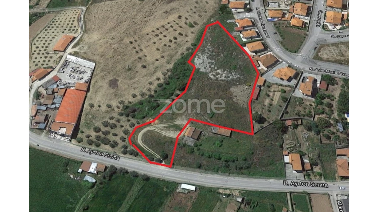 Terreno para Venda em Mirandela Foto 1