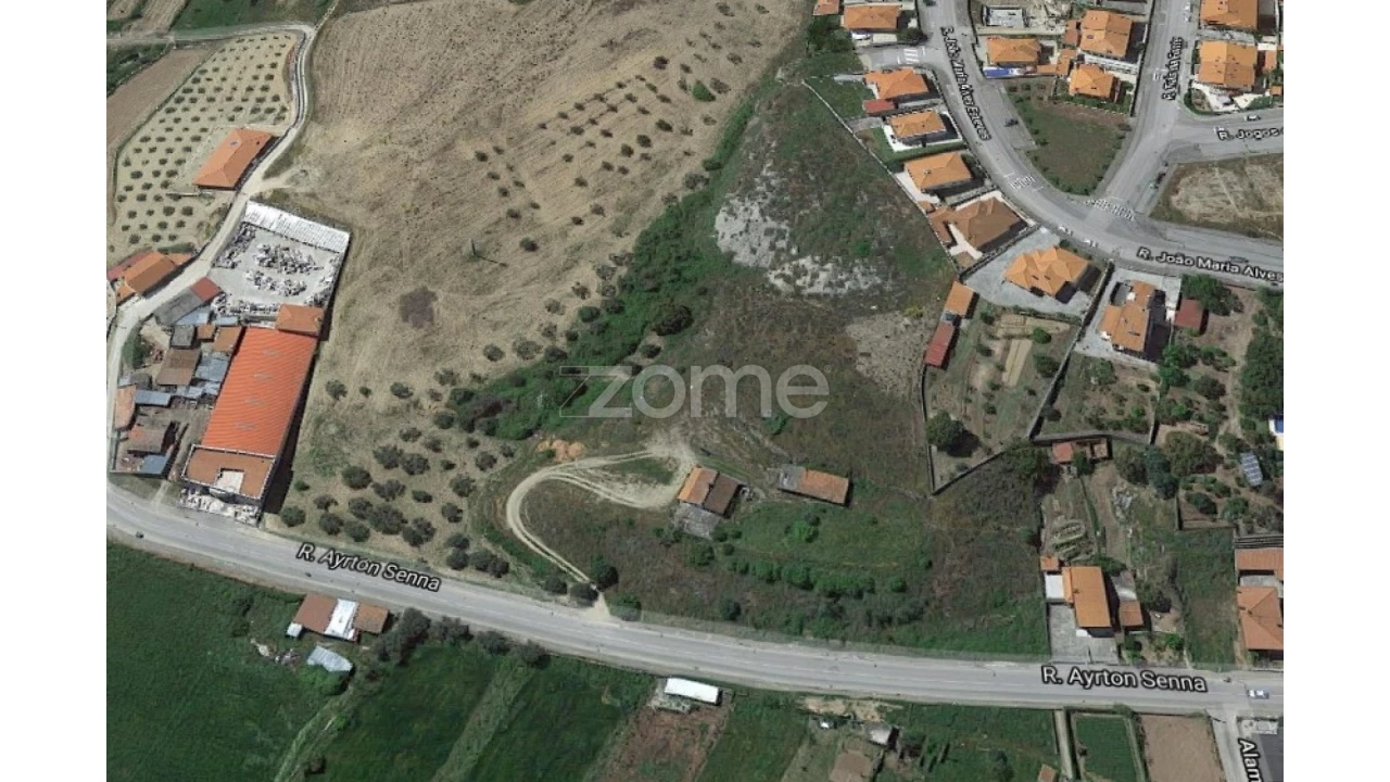 Terreno para Venda em Mirandela Foto 2