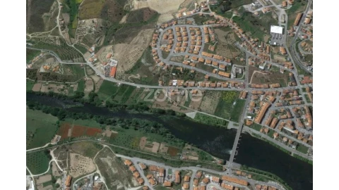 Terreno para Venda em Mirandela