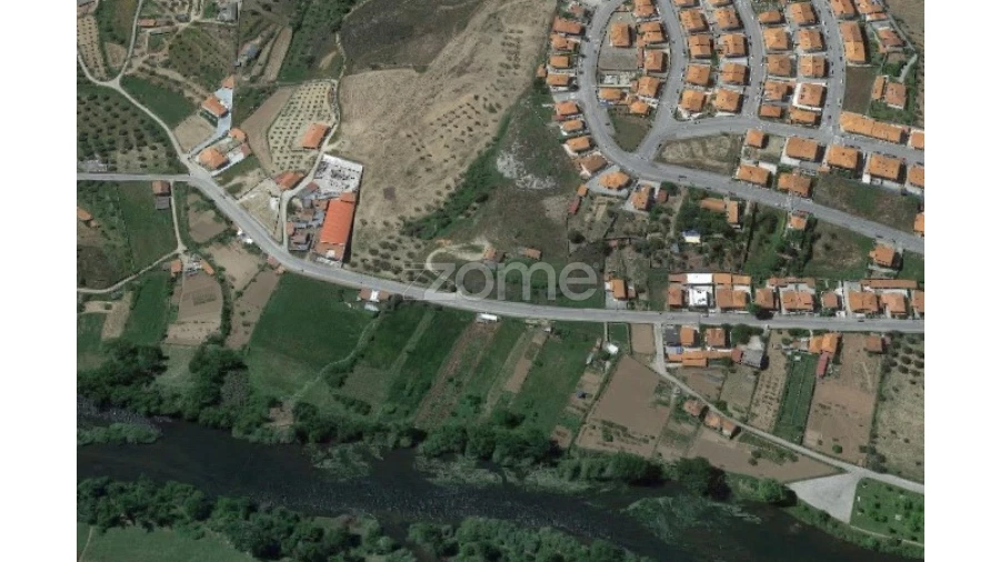 Terreno para Venda em Mirandela Foto 4