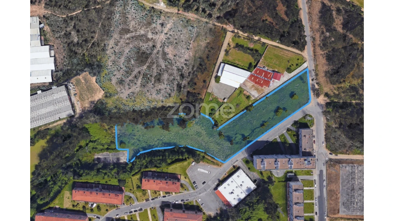 Terreno para Venda em Fânzeres e São Pedro da Cova Foto 3