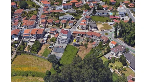 Moradia T12 para Venda em São João da Madeira