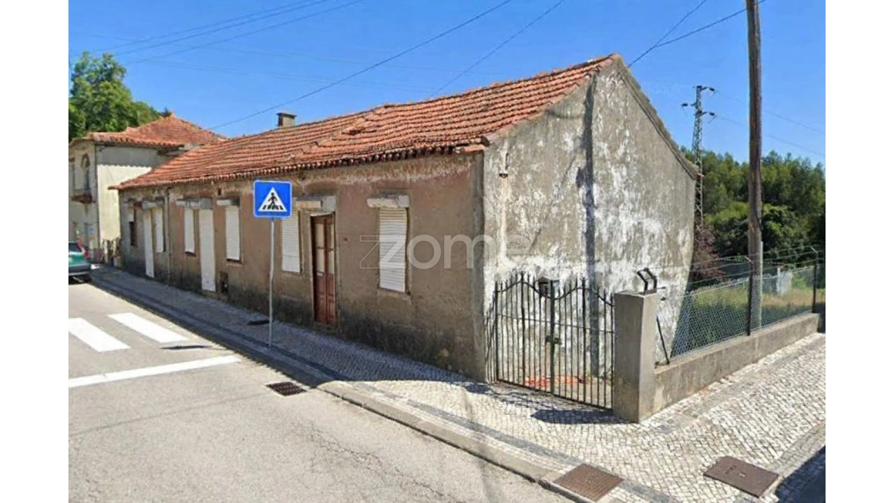 Moradia T12 para Venda em São João da Madeira Foto 3