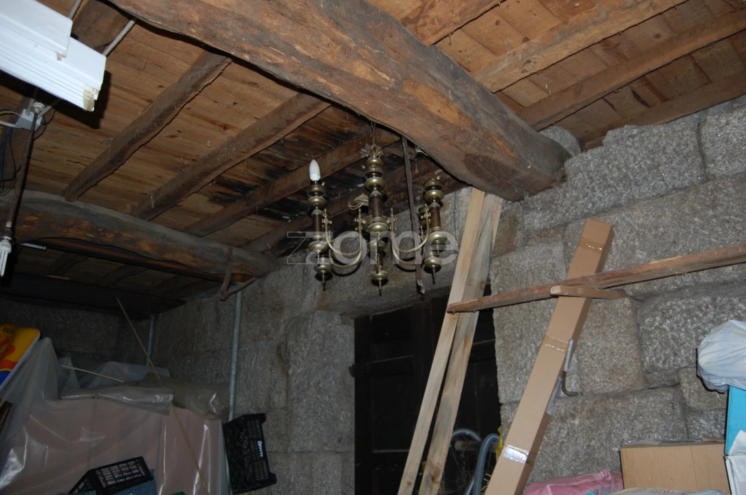 Moradia T4 para Venda em Loivos da Ribeira e Tresouras Foto 48