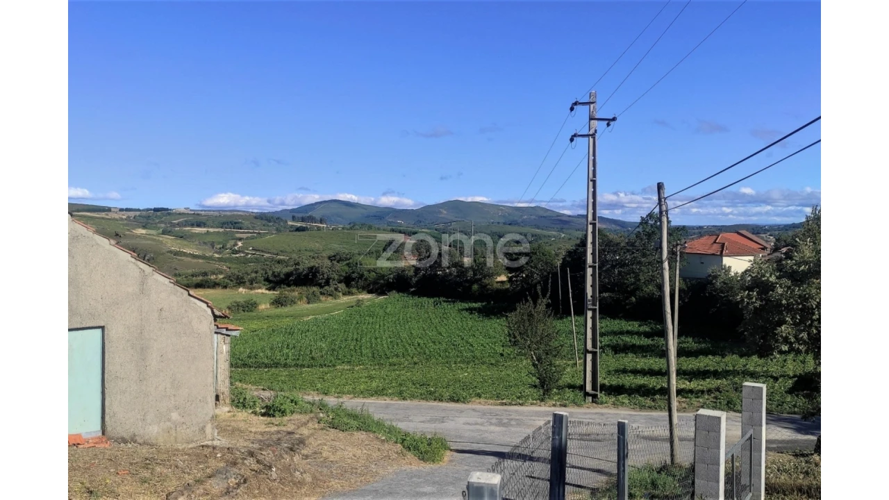 Moradia T1 para Venda em Montalegre e Padroso Foto 10