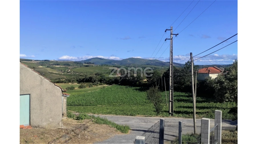 Moradia T1 para Venda em Montalegre e Padroso Foto 10