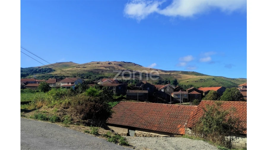 Moradia T1 para Venda em Montalegre e Padroso Foto 9