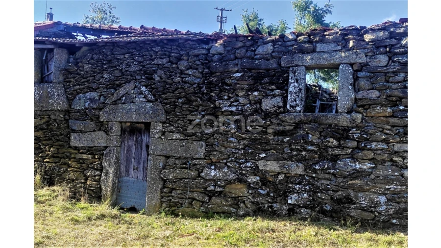 Moradia T1 para Venda em Montalegre e Padroso Foto 3