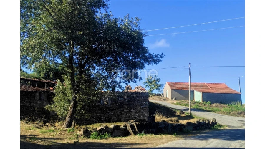 Moradia T1 para Venda em Montalegre e Padroso Foto 5