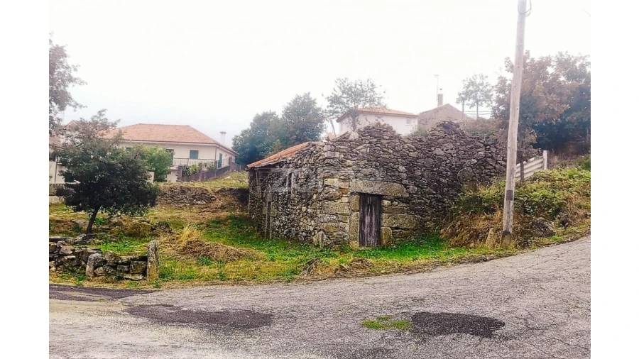 Moradia T1 para Venda em Montalegre e Padroso Foto 12