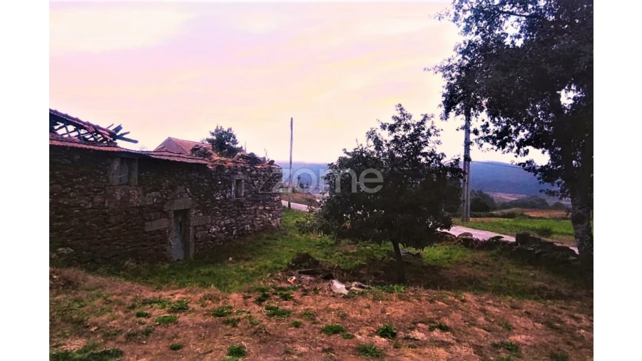 Moradia T1 para Venda em Montalegre e Padroso Foto 16